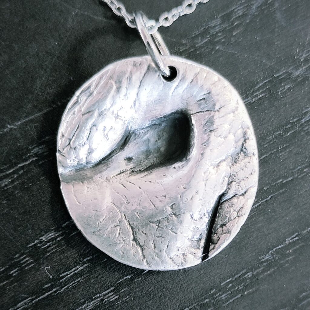 Teilabdruck Hundenase Kreisform mit Loch